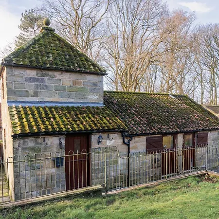 Sycamore Cottage, Falling Foss Waterfalls 別荘 ウィットビー