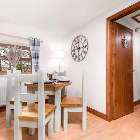 Nyaraló Sycamore Cottage, Falling Foss Waterfalls