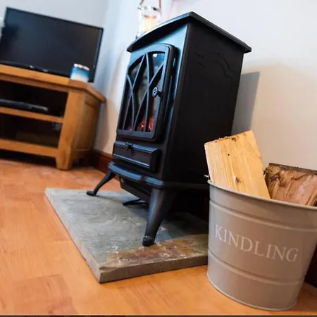 別荘 Sycamore Cottage, Falling Foss Waterfalls ウィットビー