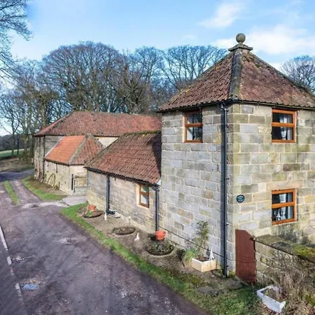 Sycamore Cottage, Falling Foss Waterfalls