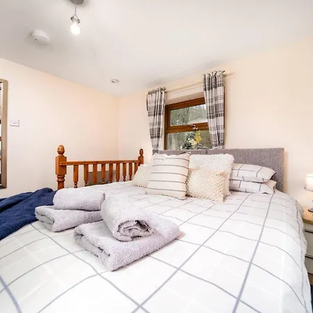 別荘 Sycamore Cottage, Falling Foss Waterfalls ウィットビー