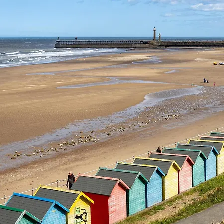 別荘 Sycamore Cottage, Falling Foss Waterfalls *